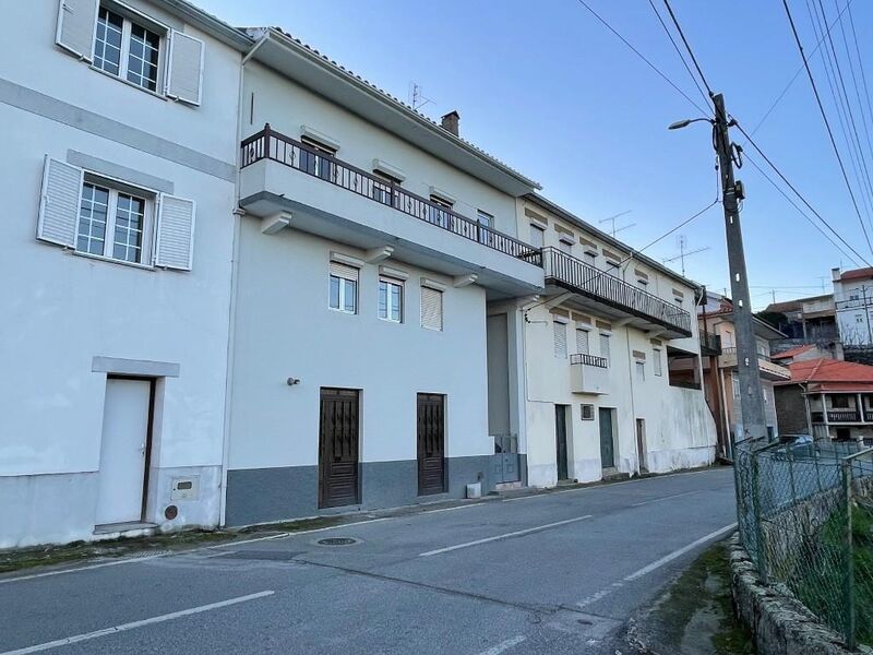 House 3 bedrooms Old townhouse Nespereira Gouveia - balcony