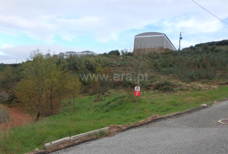 Land with 1800sqm Seia - electricity, easy access