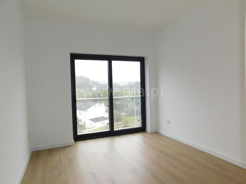 Apartment T2 neue in the center Seia - air conditioning, gardens, parking space, garage