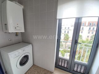 -611432959_apartamento-t1-vila-nova-de-gaia-oliveira-do-douro_14_1_1432959_17575216_2_1_SRd3qaHLYfKACF2th9C9WqOzjsdKRfDdcbLmThgajJXEB8h4ZPpqcw_.jpg