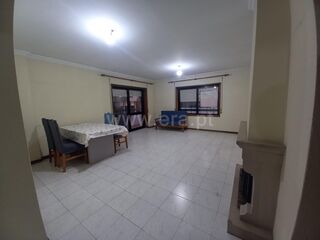 -611439770_apartamento-t3-vila-nova-de-gaia-mafamude-e-vilar-do-paraiso_14_1_1439770_17647078_2_1_7_2fD_2bQqco5ExIqLfnwq4p5cRDuI913OzH53PRUqjnoivEB8h4ZPpqcw_.jpg