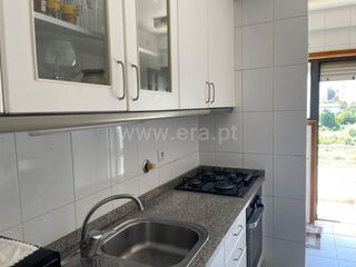 -611444902_apartamento-t2-vila-nova-de-gaia-oliveira-do-douro_14_1_1444902_17706578_2_1_R11EOuMrY1v5VYiyOImWON6LNQdITDeToXwg4N4RF5_2fEB8h4ZPpqcw_.jpg