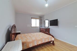 -611452055_apartamento-t2-vila-nova-de-gaia-oliveira-do-douro_14_1_1452055_17798298_2_1_uhT0SF4WdcIOjrHl4AxVnrkGtdZQY4If8gugU1QIfF_2fEB8h4ZPpqcw_.jpg