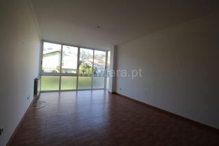 -611452606_apartamento-t3-vila-nova-de-gaia-vilar-de-andorinho_14_1_1452606_17792344_2_1_WTfJtAy0SGKTsel8OdiWiWY14Re2H7SBsOZR6w6l7hPEB8h4ZPpqcw_.jpg