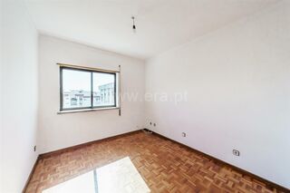 -611368542_apartamento-t3-covilha-boidobra_14_1_1368542_17109799_2_1_Zret_2bQJKItzHZvBKq4PbKkDHdh09uKBujcSfZKOXiDHEB8h4ZPpqcw_.jpg