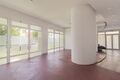 Office Carnide Lisboa for rent - plenty of natural light, air conditioning, garage